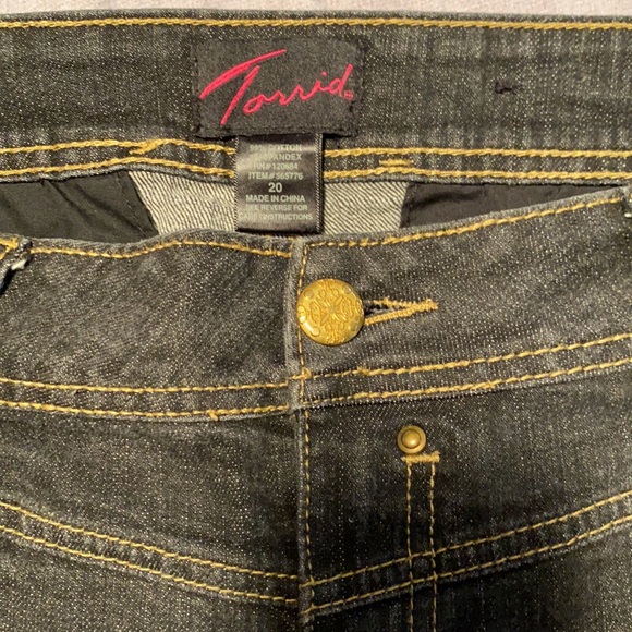 Torrid Black Denim Jeggings - Picture 5 of 8